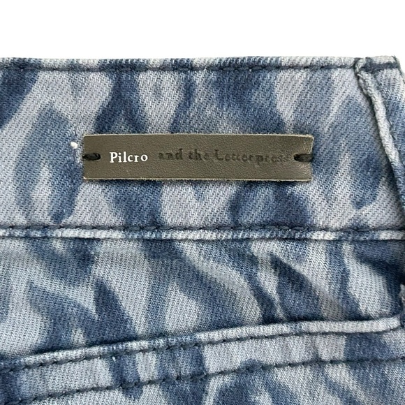 Anthropologie Pilcro and the letterpress Blue Leopard Print Mid Rise Skinny  26 - Picture 6 of 9